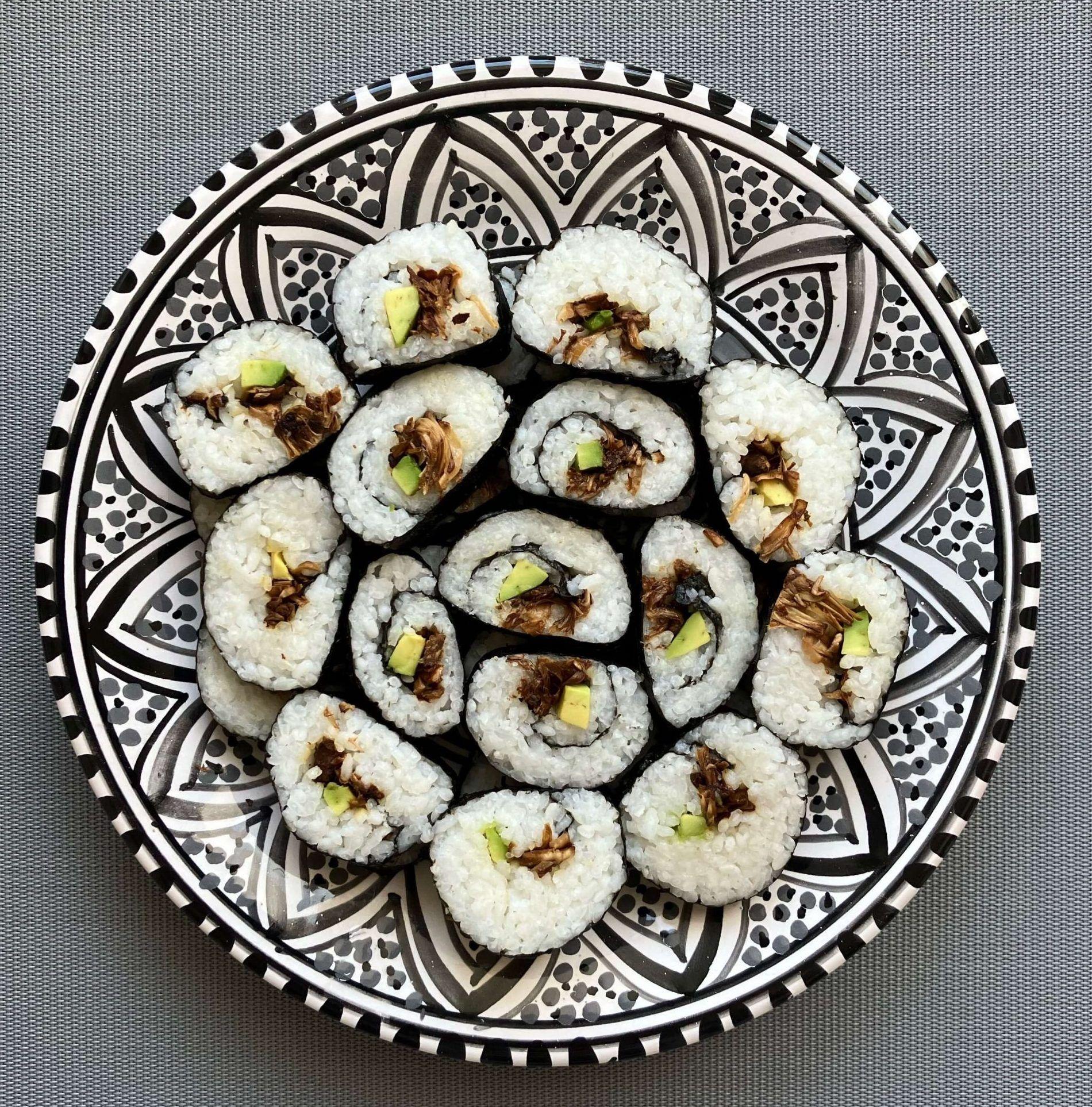 Maki sushi s jackfruitem a avokádem cover
